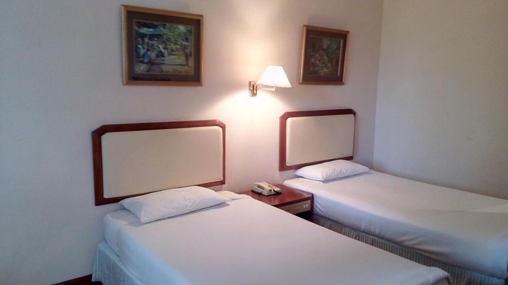 Seasons Of Yangon International Airport Hotel Room photo