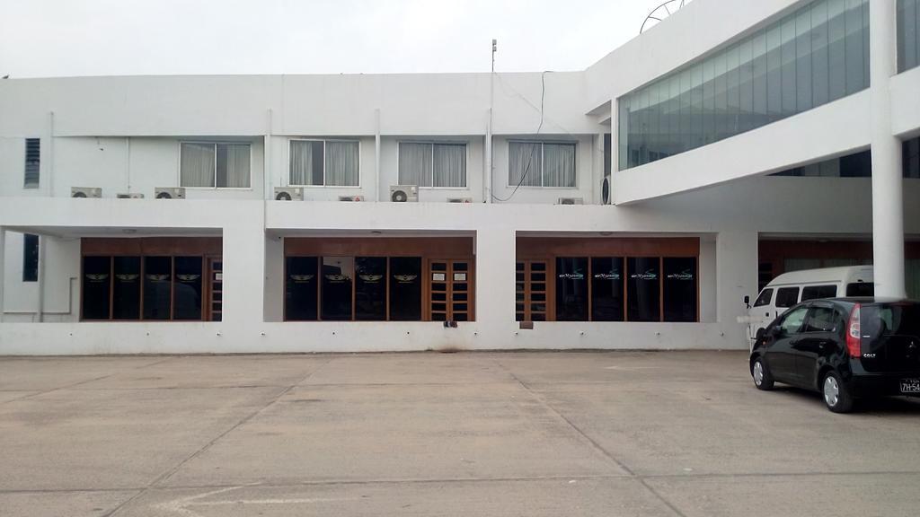 Seasons Of Yangon International Airport Hotel Exterior photo